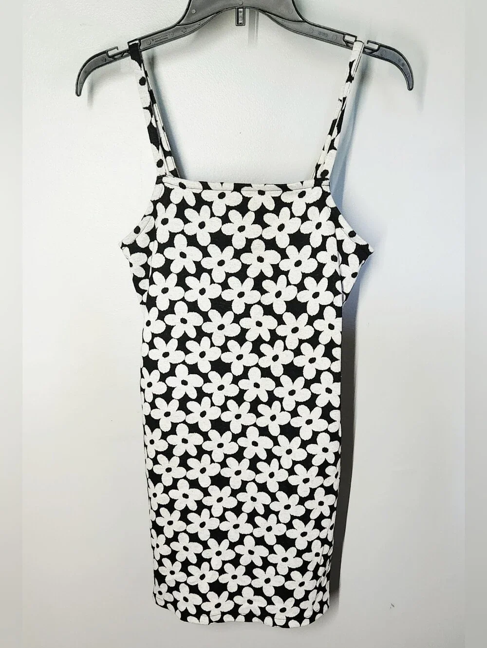 Old Navy Knit Dress/Jumper Black & White Daisy - Girls XL 14-16